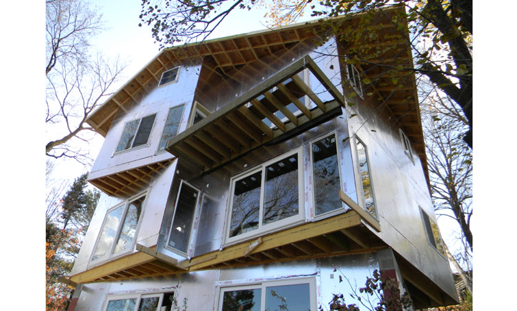 Cantilever Cottage 7