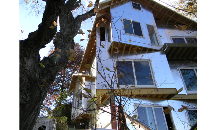 Cantilever Cottage 8