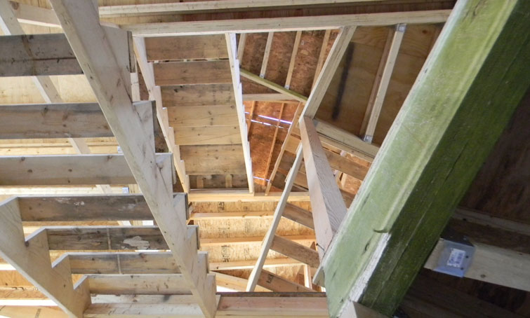 Cantilever Cottage 7